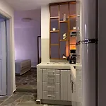 דירה Verros Suite: Private In Unique Pool