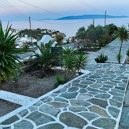Verros Suite: Private In Unique Pool